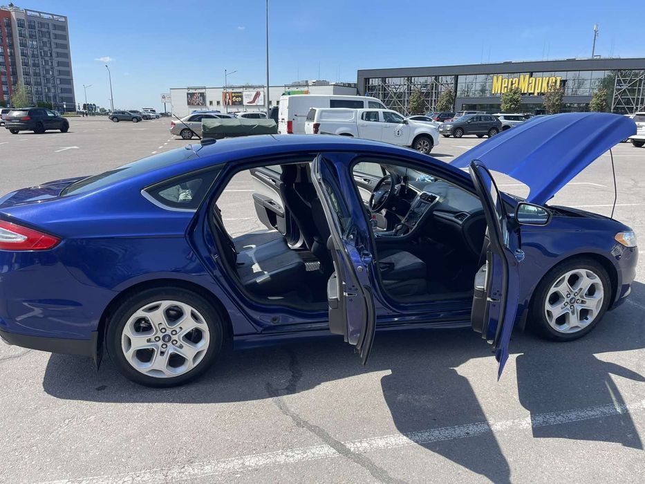 Автомобіль Ford Fusion 2.5 інжектор АКП