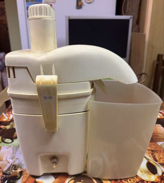 Соковижималка СВСА-301