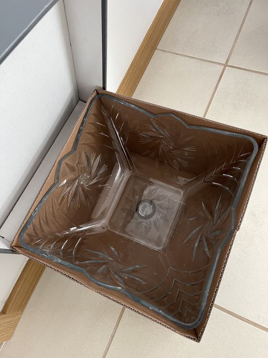 Prato para bolos com pé 300mm Stella