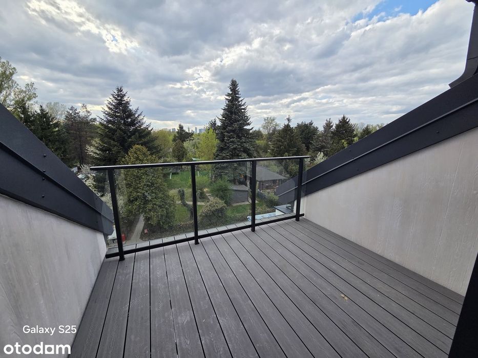 Segment Premium  282 m  z  tarasem  i ogrodem