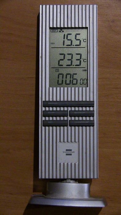 Метеостанция Brennenstuhl  с радио-передатчиком температуры. Германия