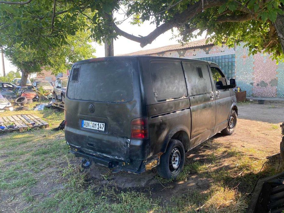 Продаю Volkswagen Transporter T5 2005 1.9 TDI МКПП