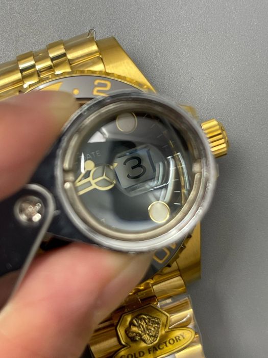 Rolex gmt-master II YELLOW GOLD JUBILEE REF.M126718GRNR-0001