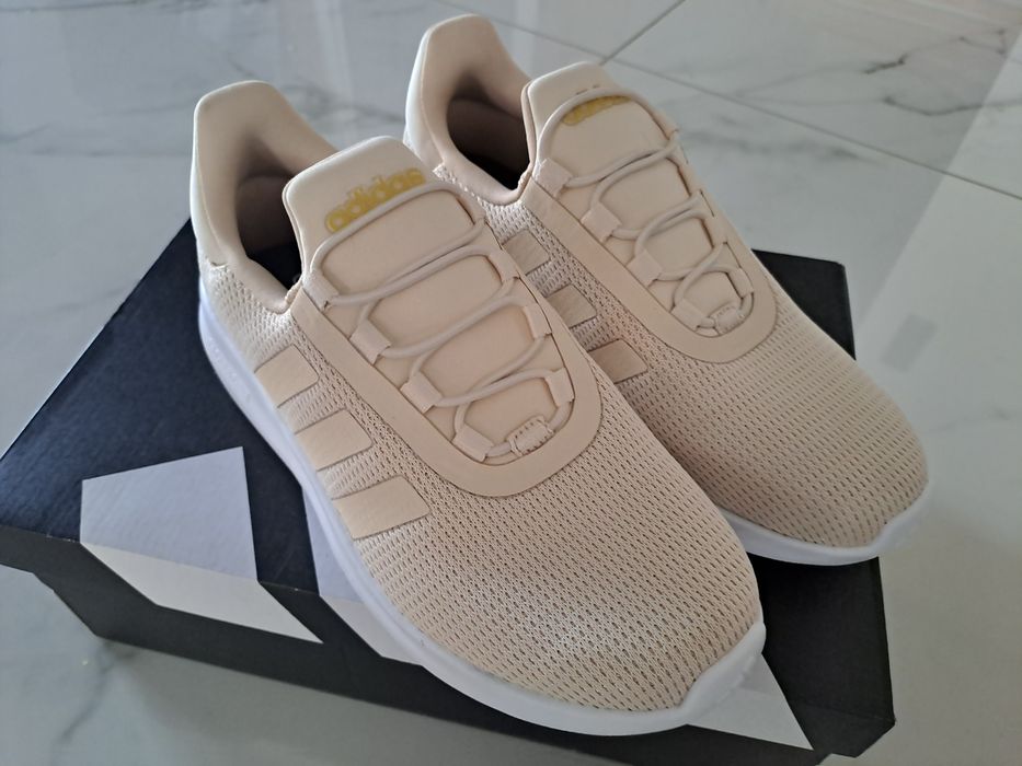 Nowe adidasy firmy adidas r 39 1/3