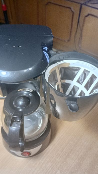 Продаю капельную кофеварку Maestro.