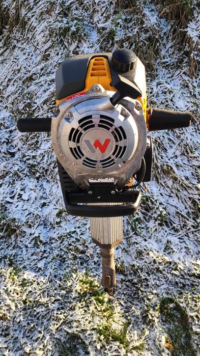 Wacker Neuson BH55 32×160 – młot spalinowy – rok 2022 – sprawny