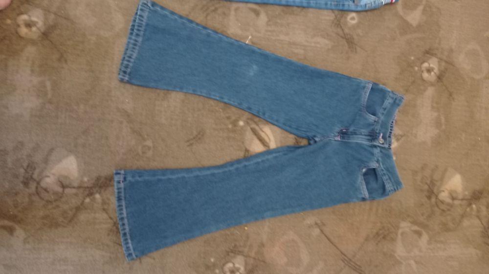 Продам детские вещи