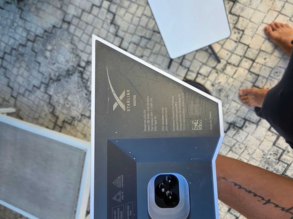 Starlink Kit Standard Gen2 - Terminal + Router + Cabos