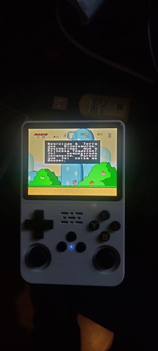 Console retro   perfeito pra  jogar