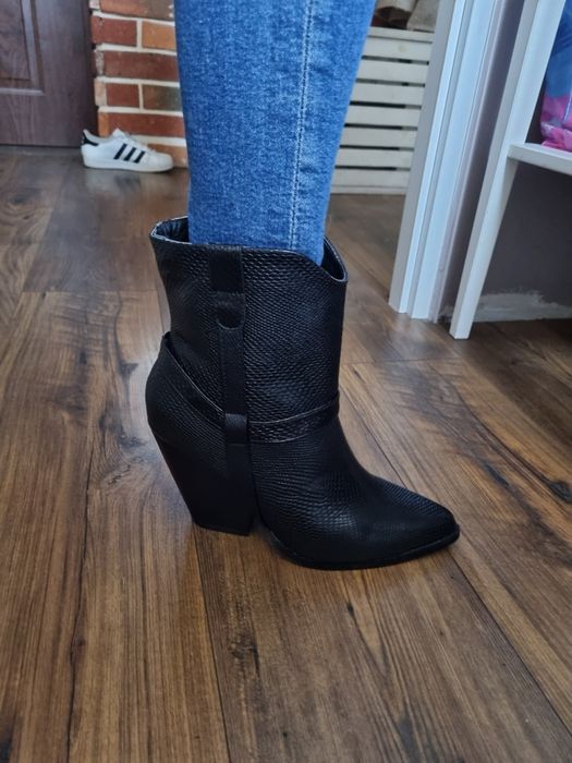 Buty kowbojki r 39