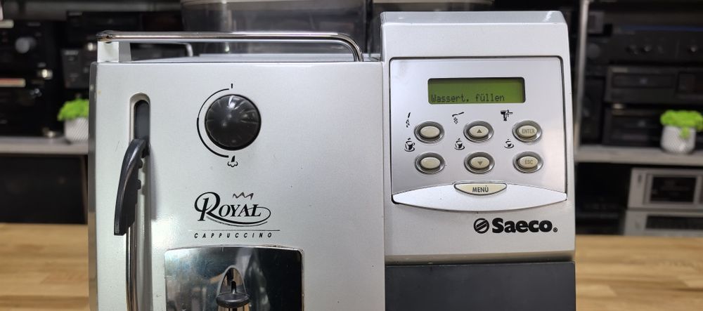 Кавова машина Saeco Royal Cappuccino