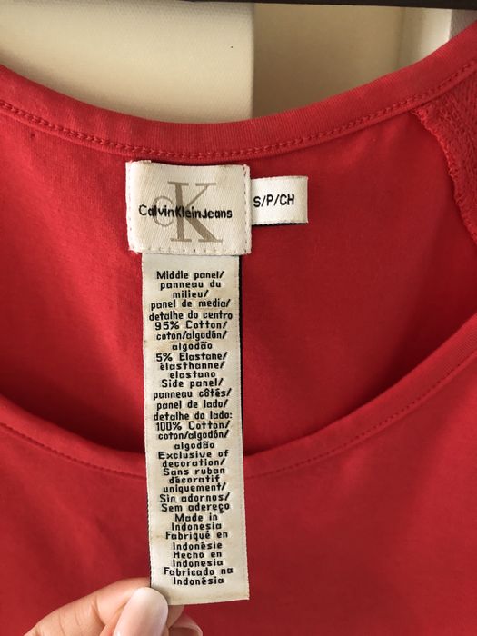 Calvin Klein Jeans top koszulka sportowa S malinowa