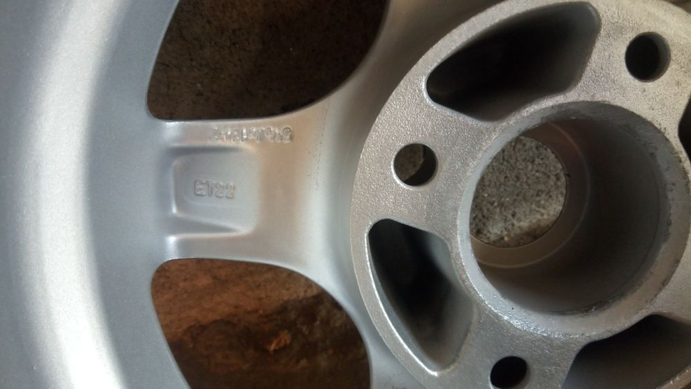 Uma Jante 13" 4x108