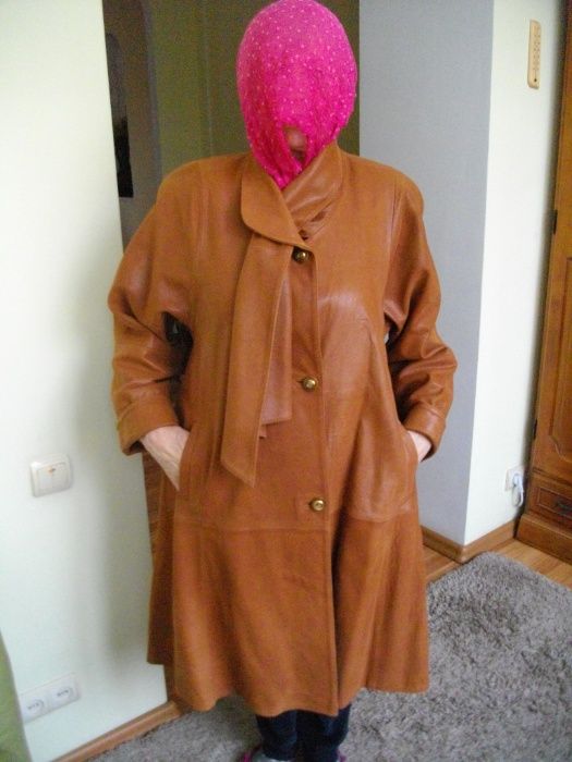 Манто женское, кожаное