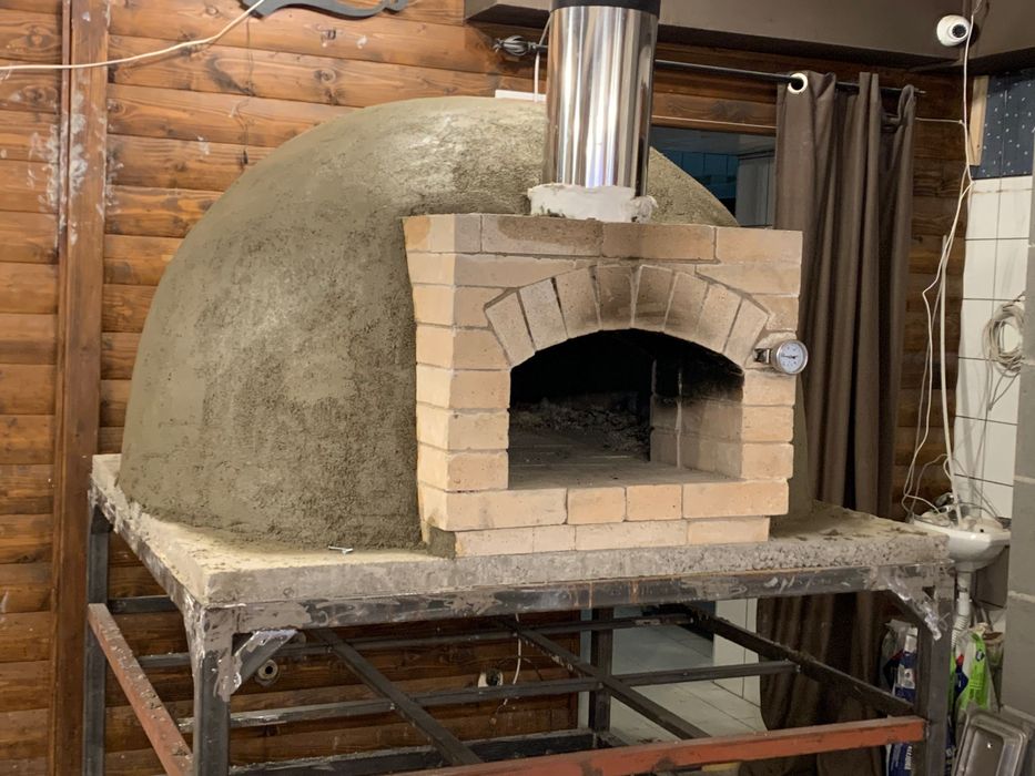 piec do pizzy opalany drewnem