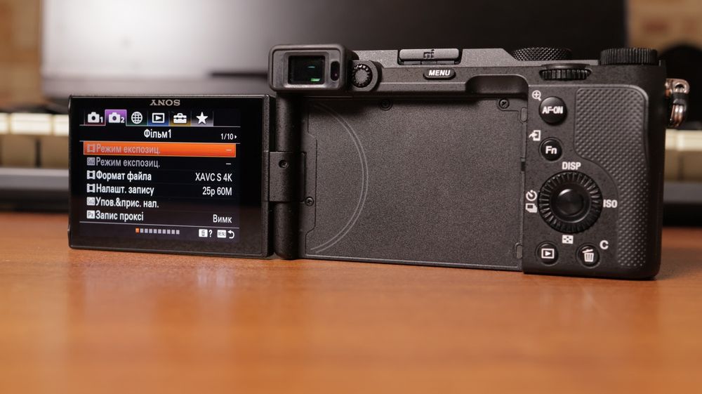 Продам камеру Sony a7c (body)