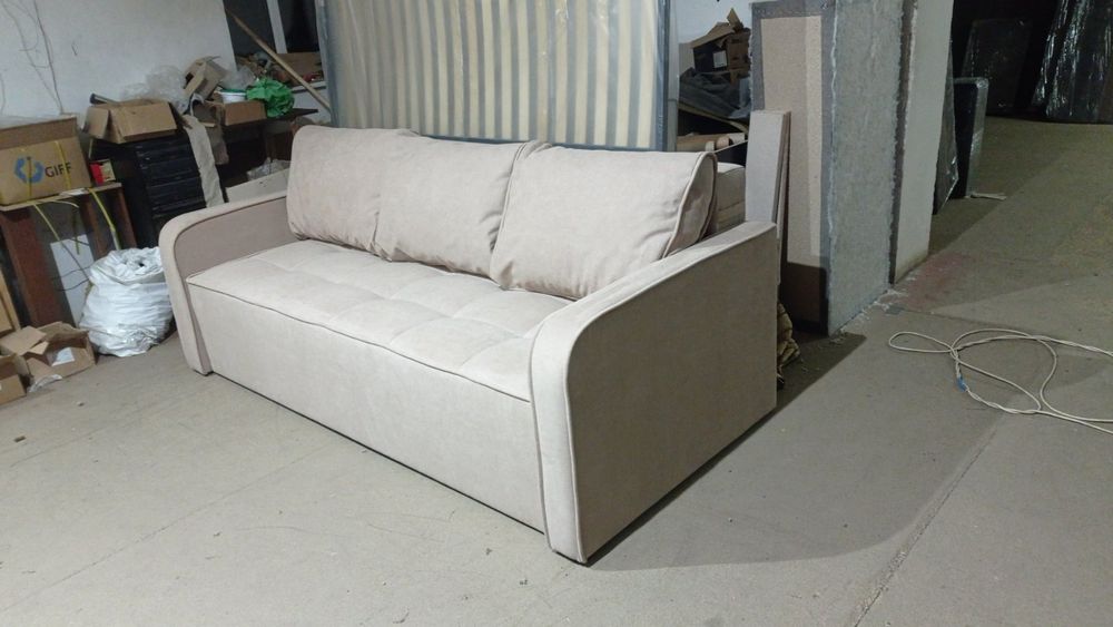 Продам диван і два крісла