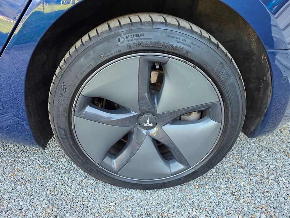 Tesla Model 3 Range Plus 60Kw 306Cv 90.000Km 12/2019
