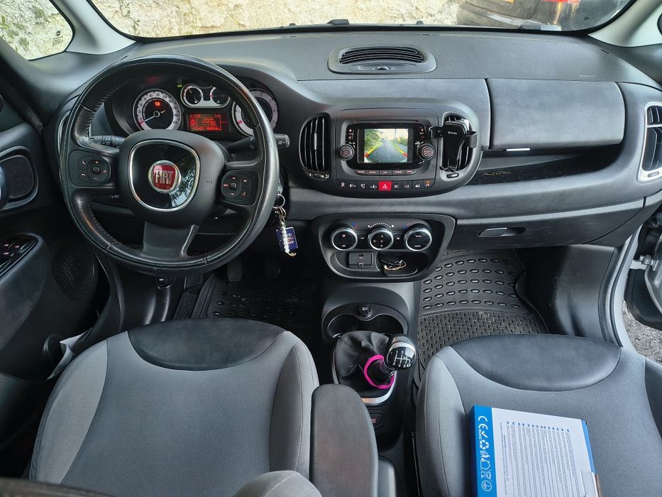 Vendo Fiat 500L 7 lugares raro