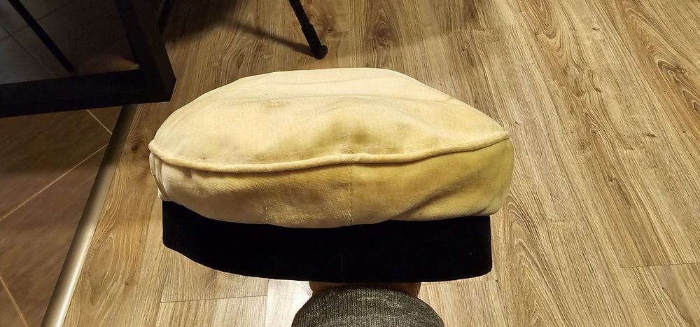 Szwedzka czapka studencka rozmiar 55 używana