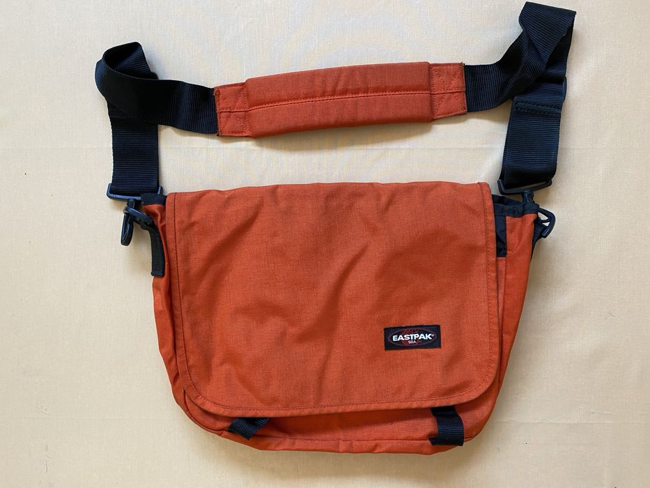 Pasta/mala eastpack laranja