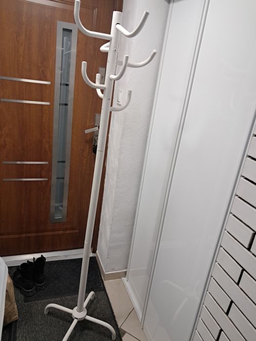Wieszak stojący ikea biały malowany.