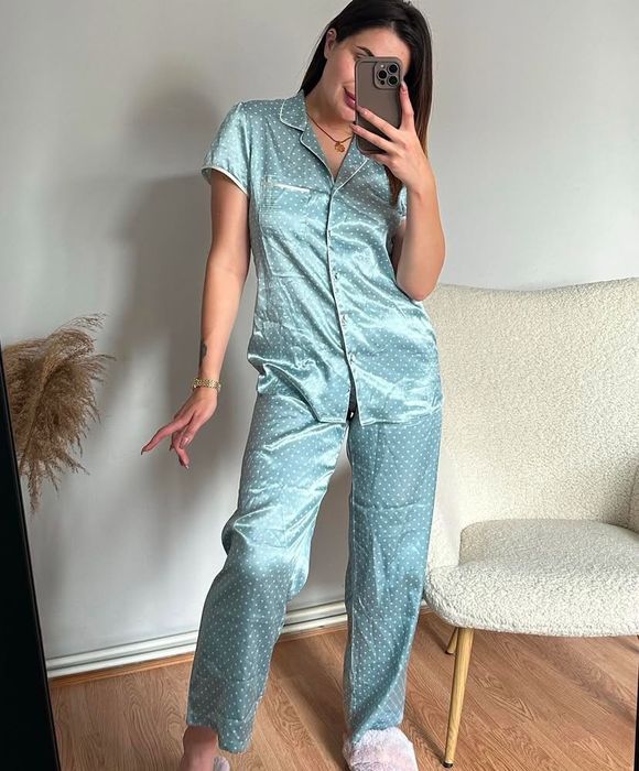 Продам стильну жіночу піжамку