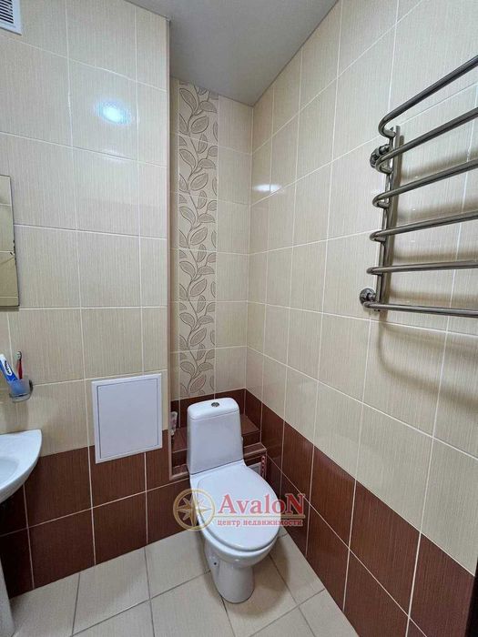 Продам 2-комнатную квартиру с ремонтом, мебелью, бытовой техникой. 42 500 у.е.