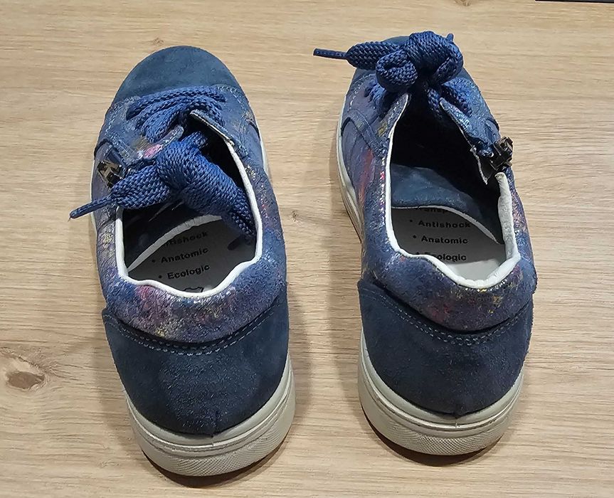 Dziecięce buty PRIMIGI - rozmiar 30