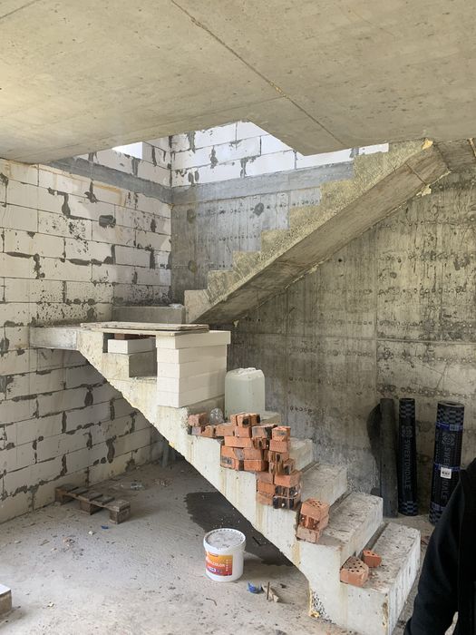 Двоповерховий будинок у с.Лісові Гринівці