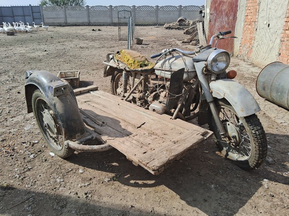 Продам мотоцикл Урал с документами