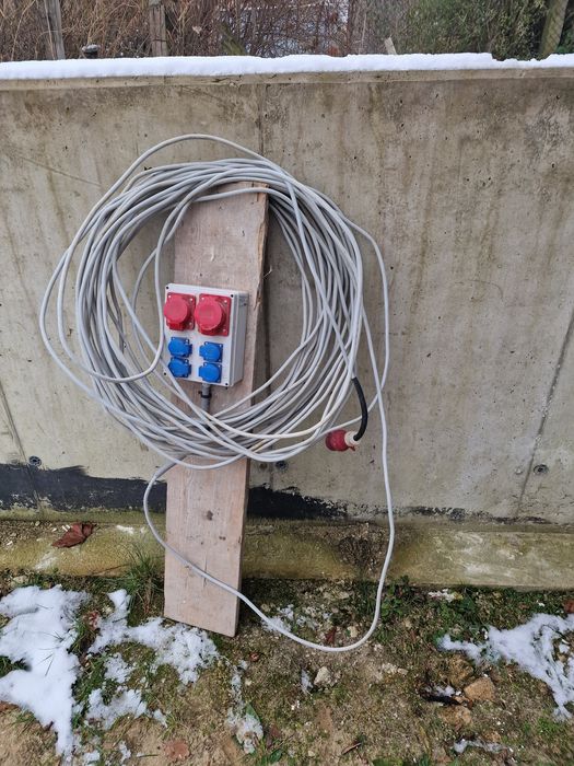 Przedłużacz 50m  5×2.5---rozdzielnia