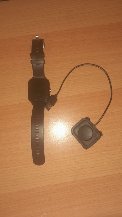 Relógio digital preto