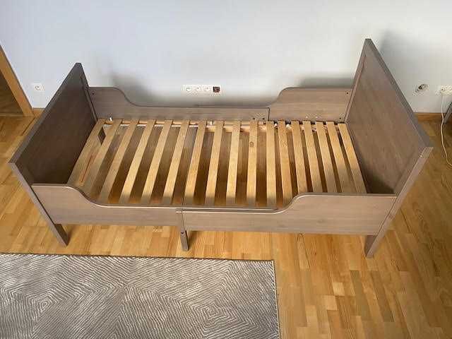 sprzedam łóżko dla dziecka Sundvik z rozsuwaną ramą i dnem.