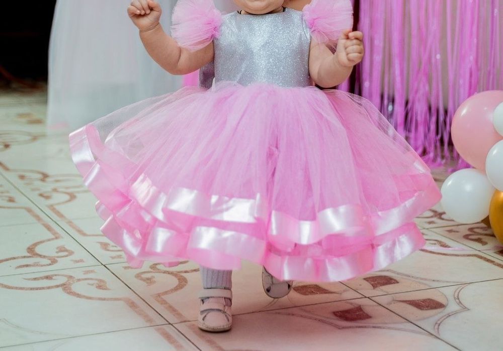 Плаття на рочок,  сукня на дівчинку розмір 80-86,  святкова сукня