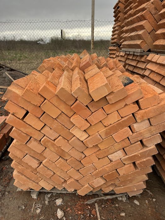 Повнотіла цегла М125