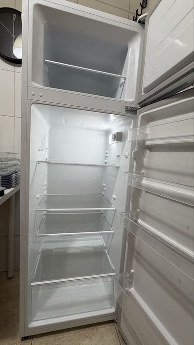 Vendo Frigorifico Kunft 243 L