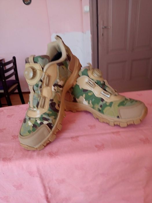 buty męskie   ( Moro) rozm. 44, wkładka 29  cm