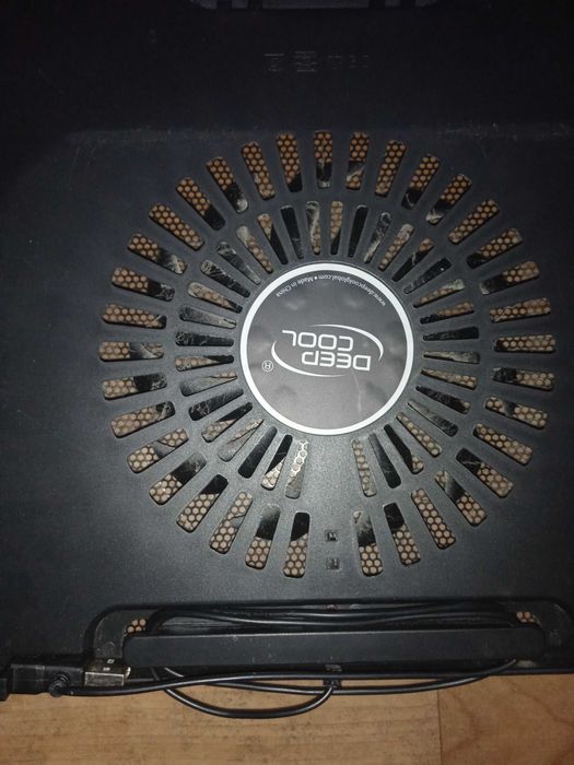 Охлаждающая подставка для ноутбука