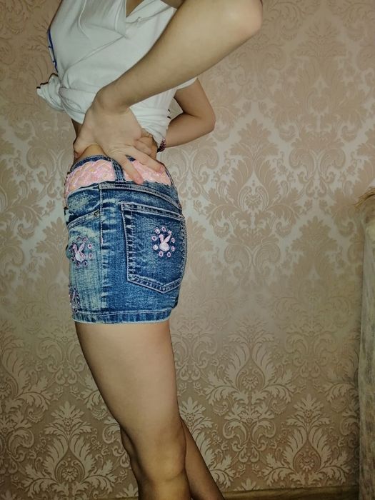 Крутые шорты с поясом  на девочку подростка