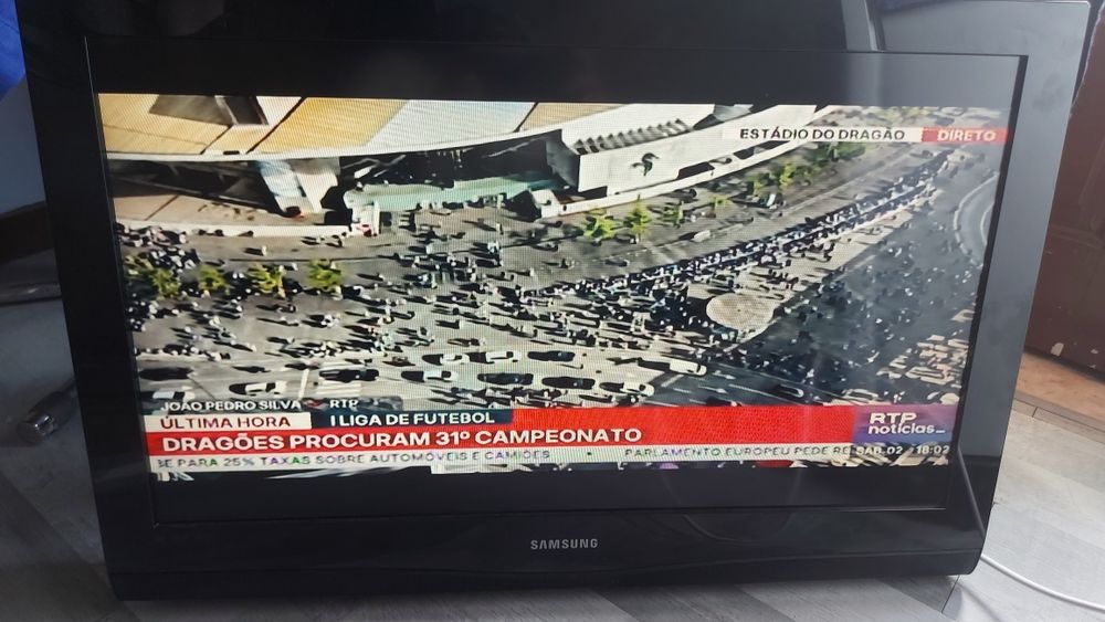TV Samsung  vendo TV Samsung 32polegadas usada em bom estado