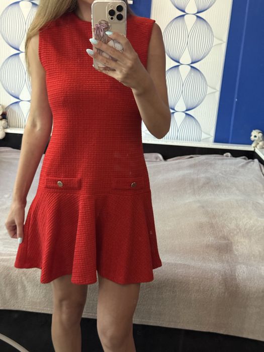 Сукня червона  від Zara