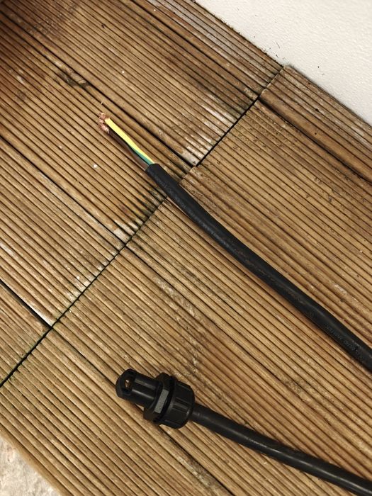 APsystems DS3D Microinversor