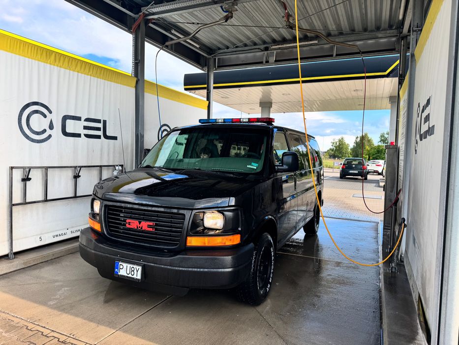 GMC SAVANA 2500 6.0l sheriff