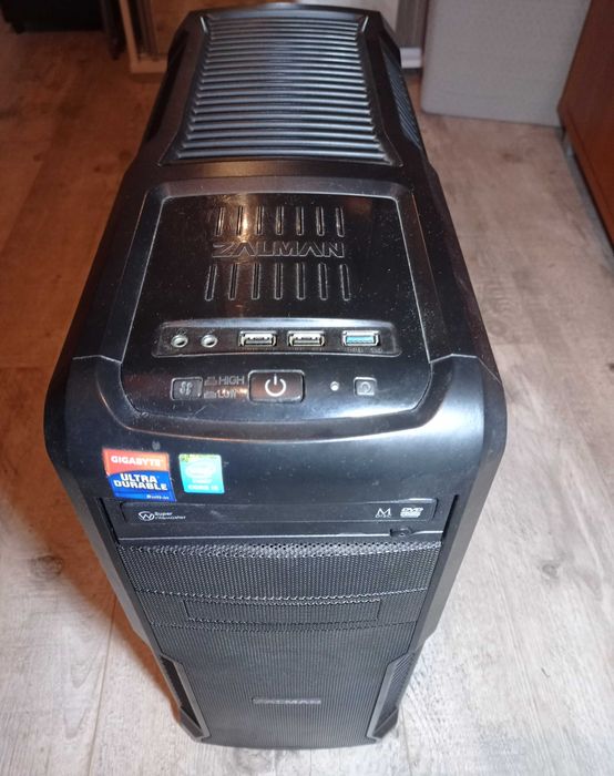 Komputer stacjonarny do prac biurowych/gier