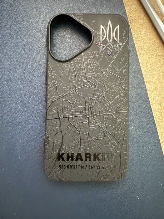 Чохол iPhone 16