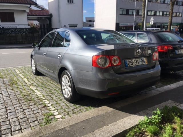VW Jetta 2.0 TDi 140cv Novo Poucos Km