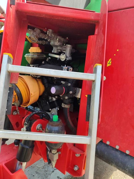 OPRYSKIWACZ ciągany krukowiak