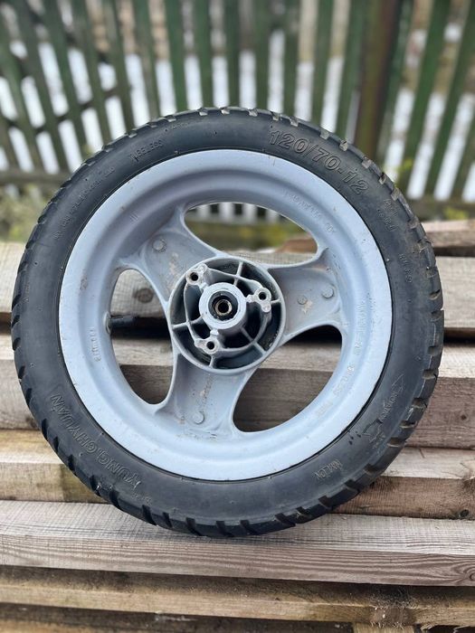 Переднє колесо Yamaha Neo's