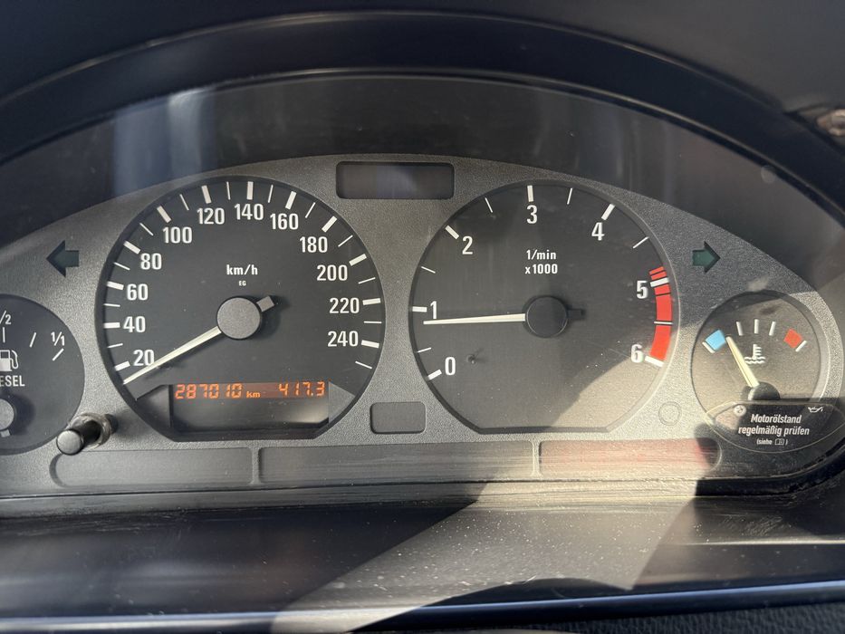 BMW 318 TDS Compact (1995) – Clássico Diesel Fiável